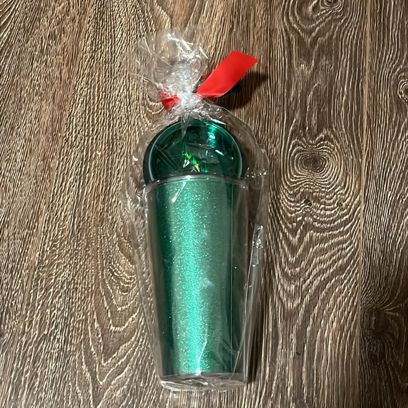 NWT Set of 2 Starbucks Cups Christmas Gift Ready - Picture 7 of 7